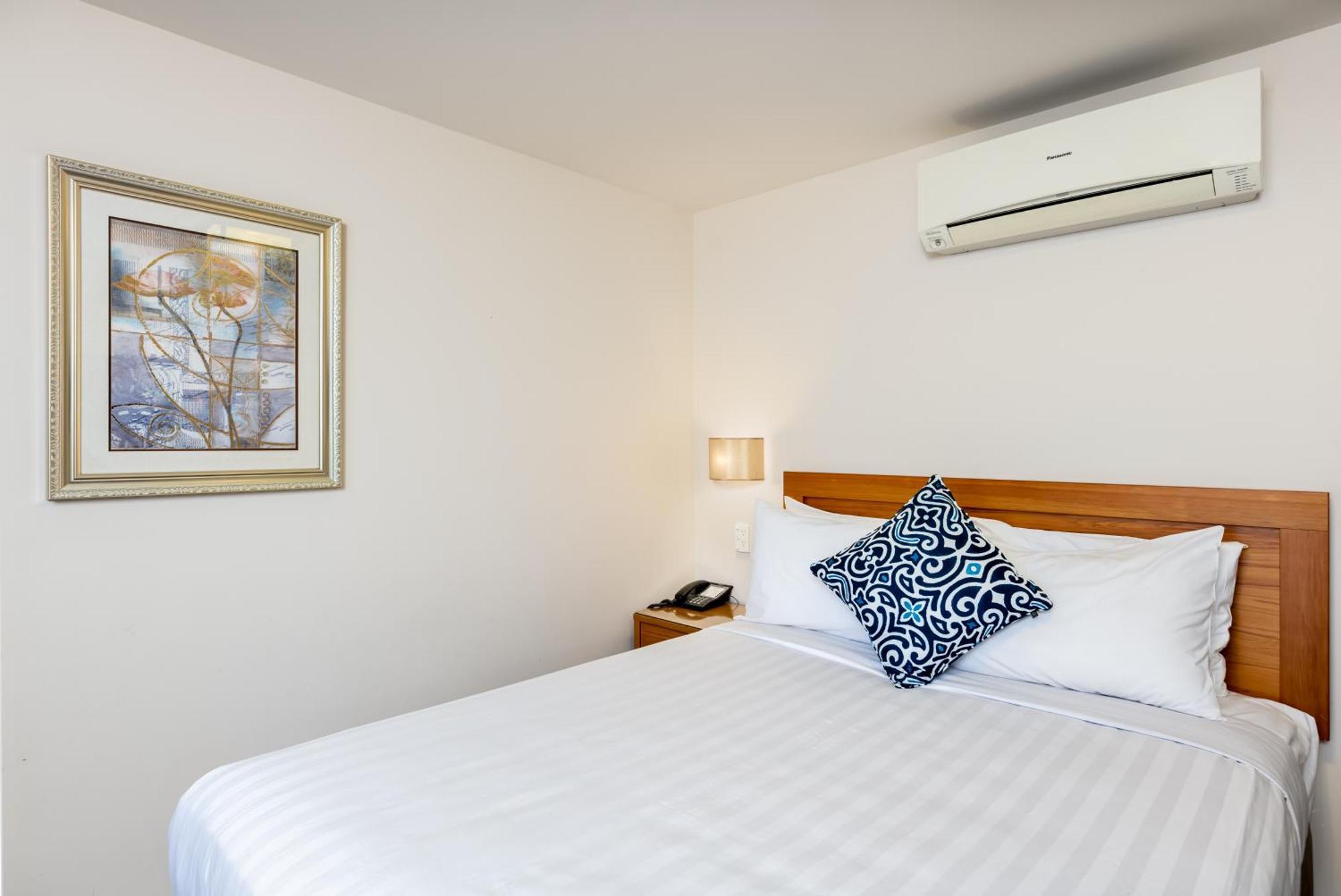 Alexander Inn Окленд Экстерьер фото