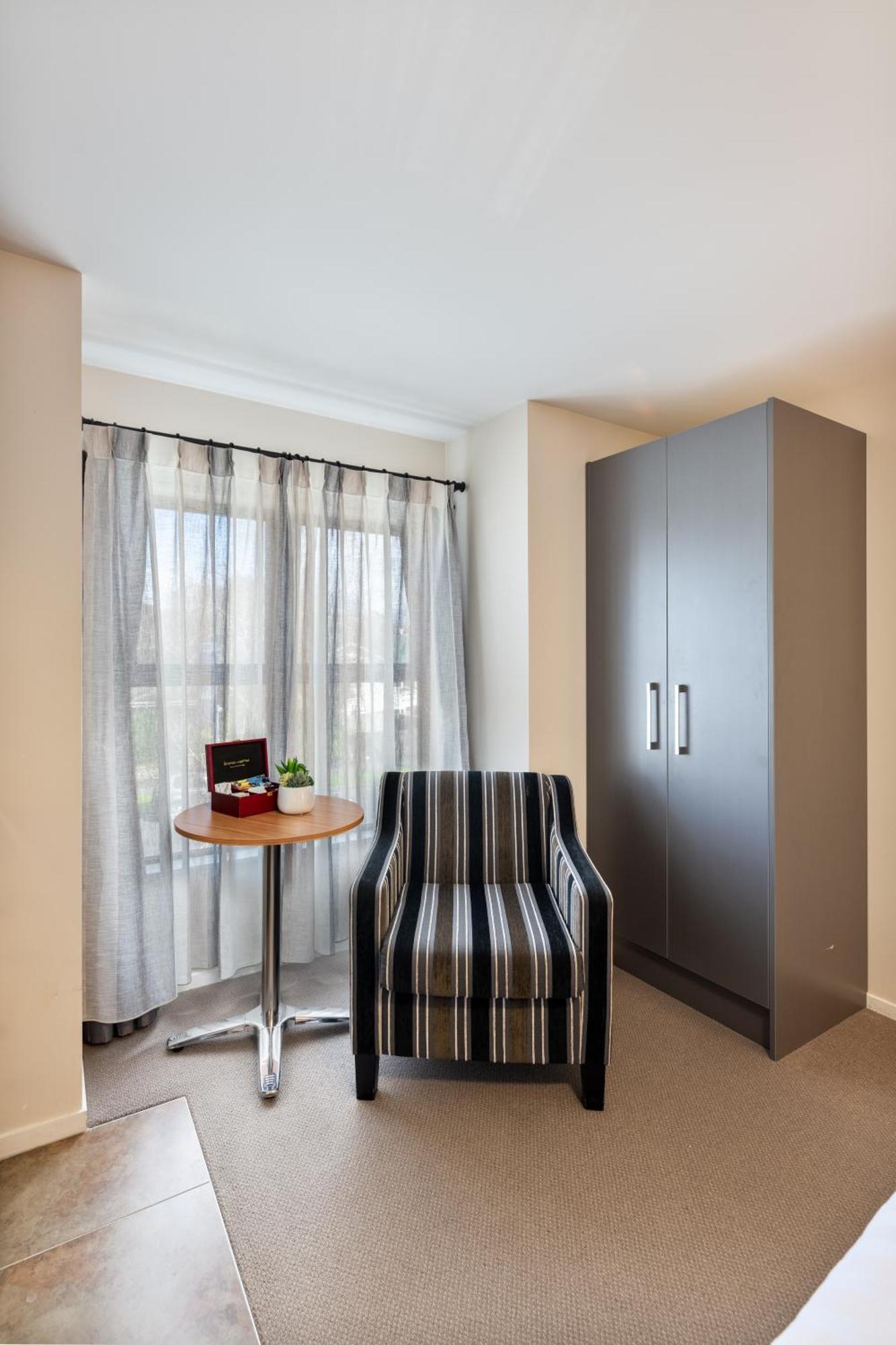 Alexander Inn Окленд Экстерьер фото
